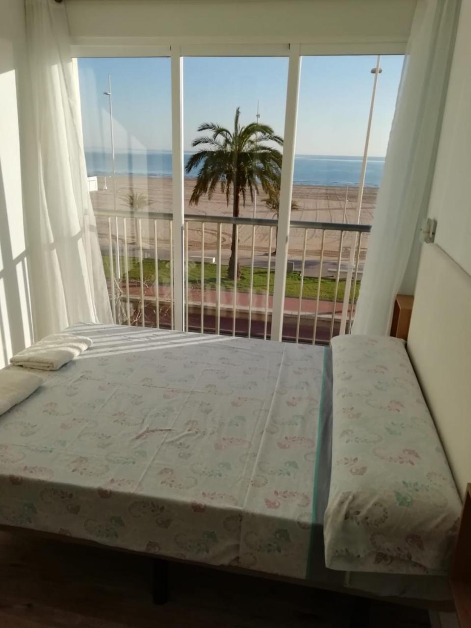 Infante Primera Linea Gandia Playa Solo Familias Playa de Gandia 外观 照片