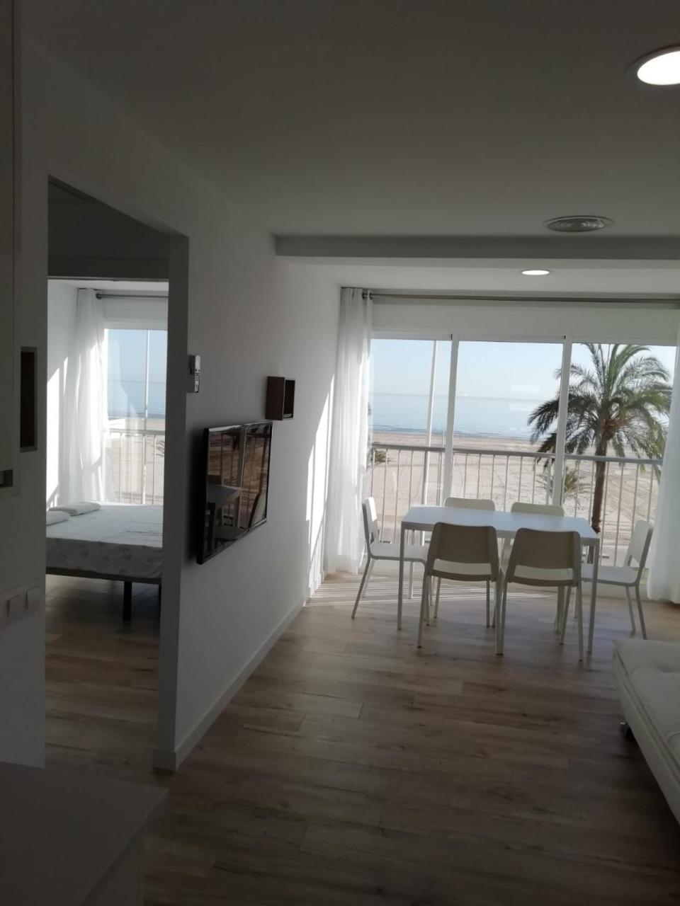 Infante Primera Linea Gandia Playa Solo Familias Playa de Gandia 外观 照片